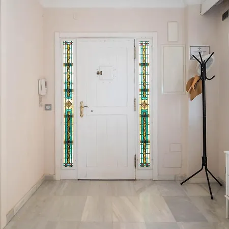 Holiday home Lovely 3 Bed Townhouse With 2 Studio Apartments Estepona